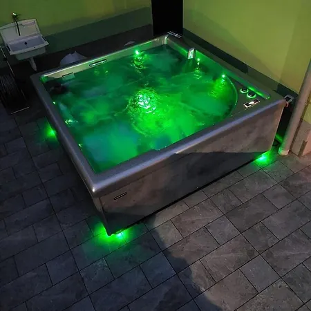 Апартаменты House Zrile With Garden And Jacuzzi Башка