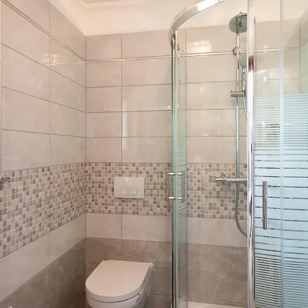 Apartamento House Zrile With Garden And Jacuzzi