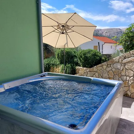 House Zrile With Garden And Jacuzzi Baška