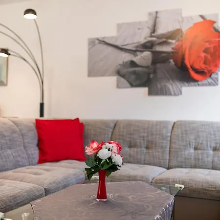 Apartamento House Zrile With Garden And Jacuzzi