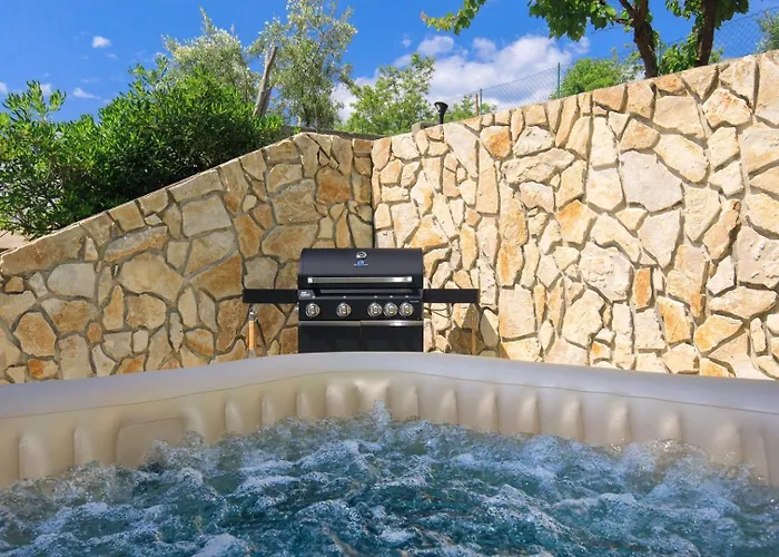 House Zrile With Garden And Jacuzzi * Baska (Krk)
