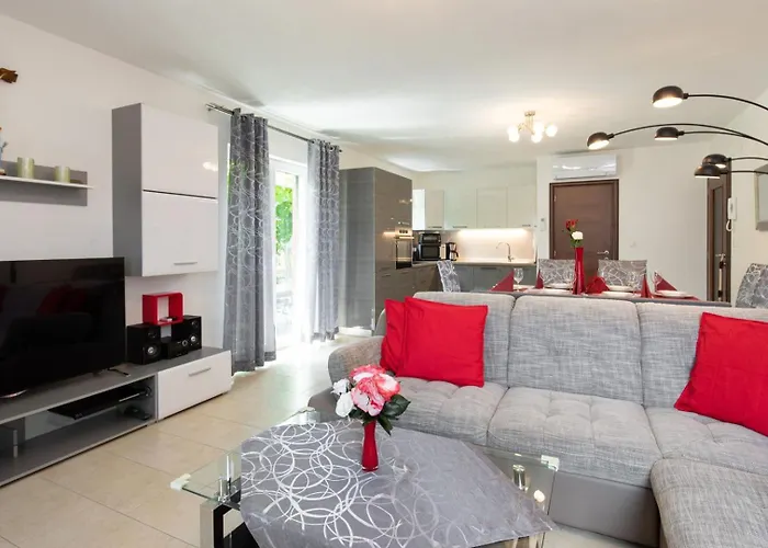 Apartment House Zrile With Garden And Jacuzzi Baska (Krk)
