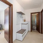 Lejlighed House Zrile With Garden And Jacuzzi
